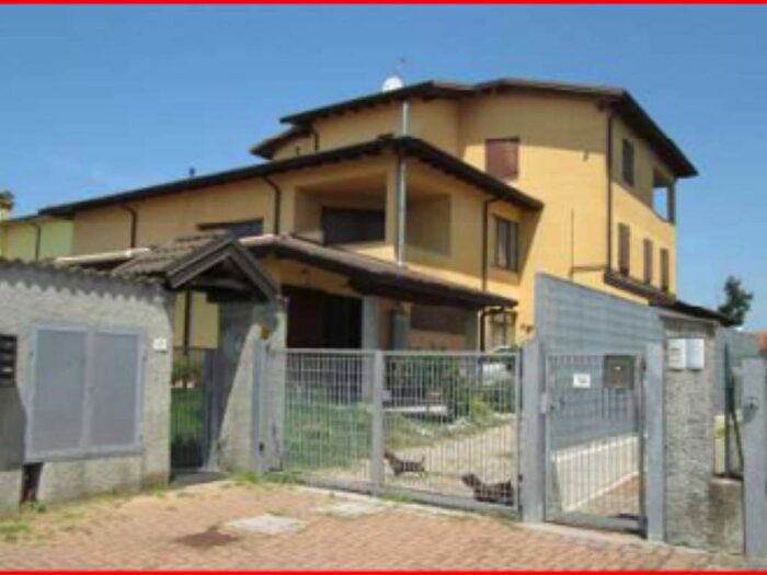 Appartamento trilocale in vendita in Via Piero Calamandrei, Zorlesco, Casalpusterlengo