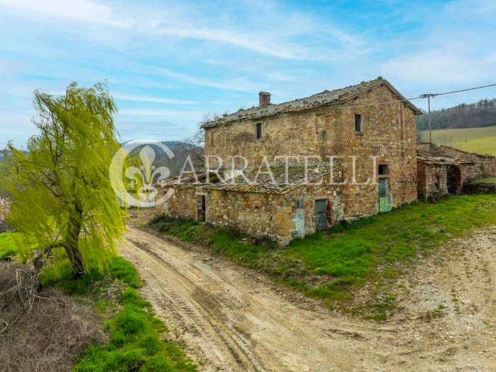 Casa con 6 locali in vendita in Via di San Biagio, Montepulciano