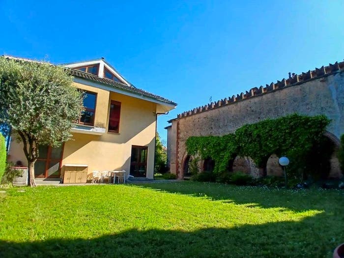 Casa con 6 locali in vendita in Via Solferino, Piossasco