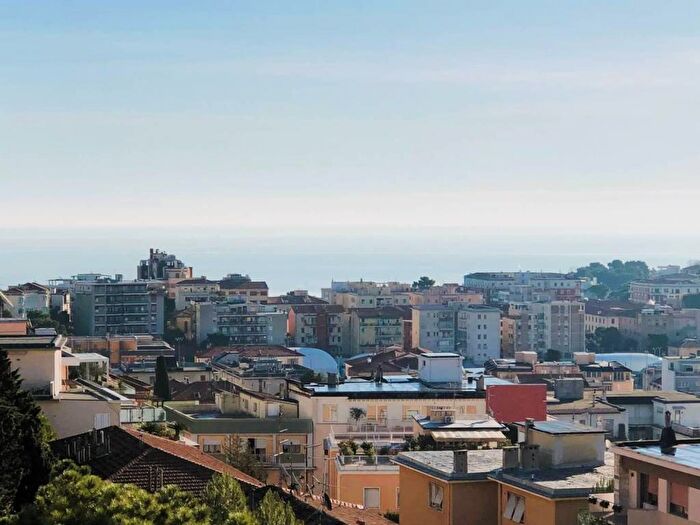 Appartamento trilocale in vendita in Adriatico, Ancona