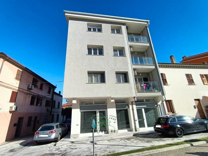 Appartamento con 6 locali in vendita in Via Felice Cavallotti, Centro Storico, Fano