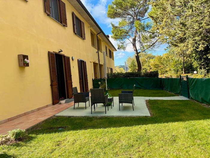 Appartamento con 6 locali in vendita in Via Fano, Nocera Umbra