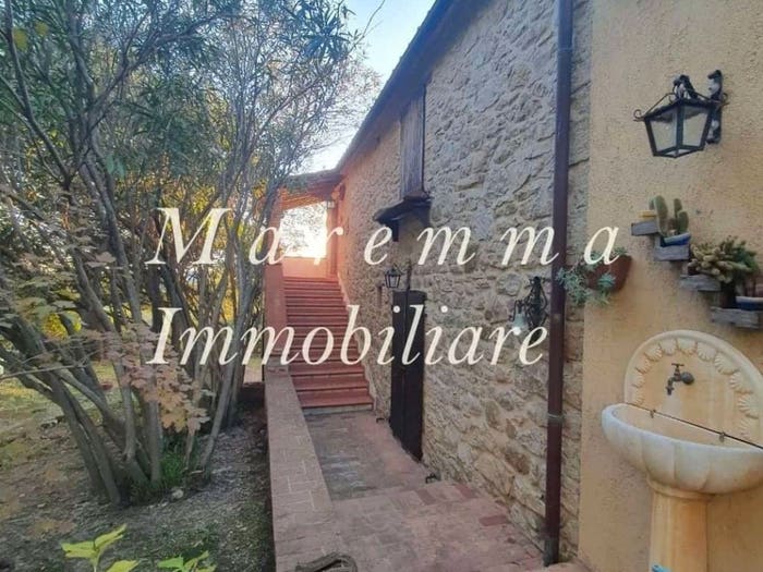 Casa con 6 locali in vendita in Strada Provinciale Usi, Manciano