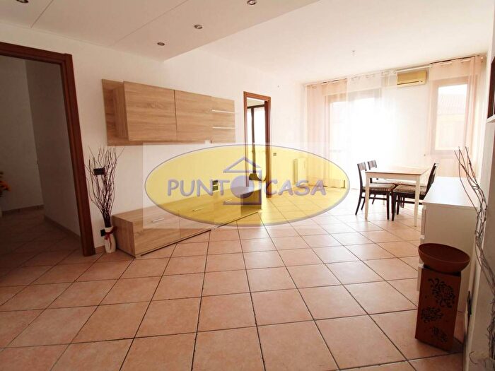 Appartamento trilocale in vendita in Via Giovanni Premoli, Centro, Massalengo