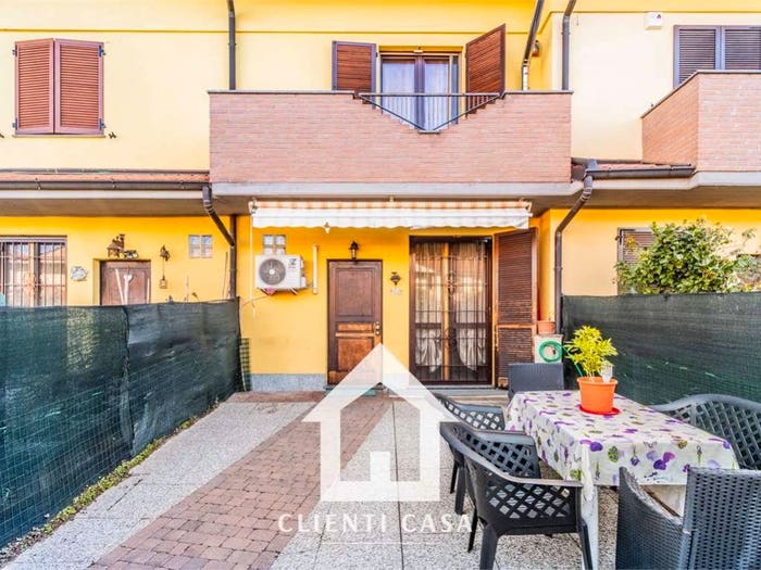 Casa trilocale in vendita in VIA EUGENIO MONTALE, Motta Visconti