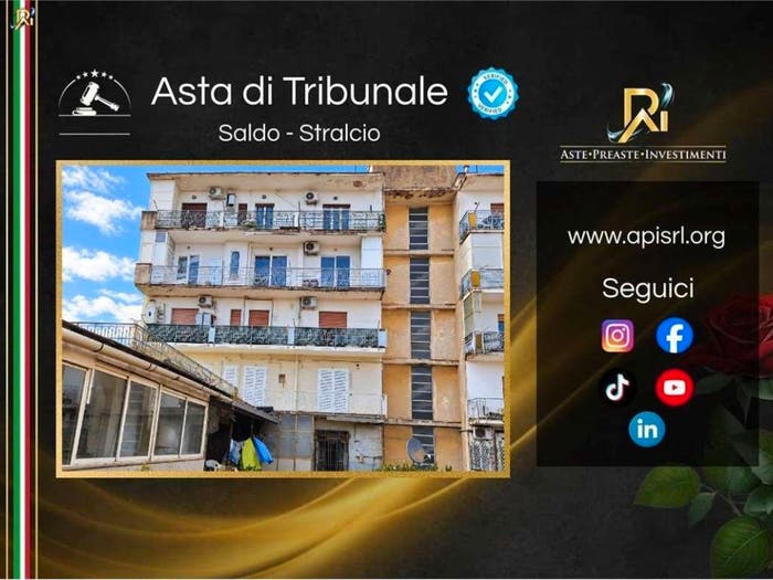 Appartamento con 6 locali in vendita in Via alcide de gasperi, Afragola