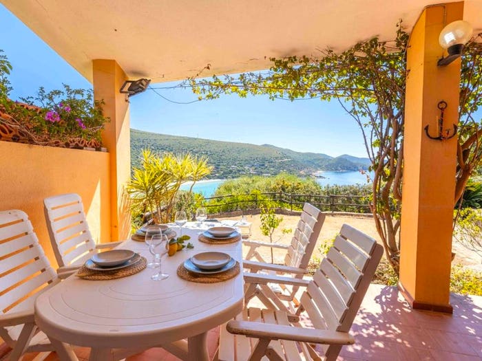 Casa con 5 locali in vendita in Via del Toro, Torre Delle Stelle, Maracalagonis