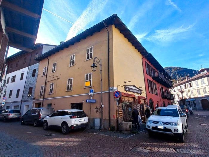 Casa con 5 locali in vendita in Via Vittorio Emanuele, Centro, Oulx