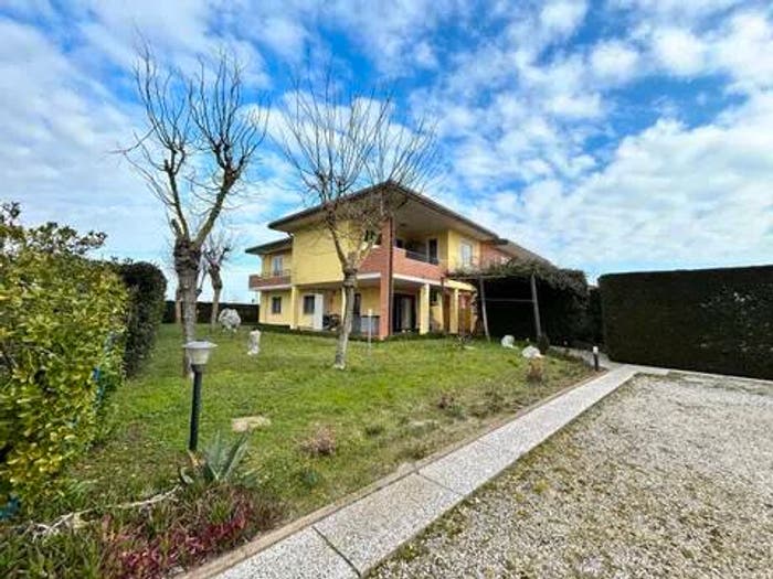 Casa con 6 locali in vendita in Via Cà Zadra, Isola Verde Ca' Lino, Chioggia