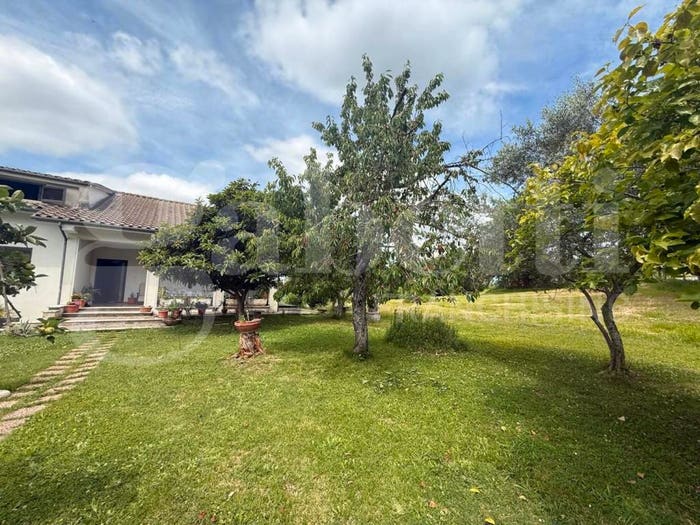Casa con 6 locali in vendita in VIA COLLI SAN SILVESTRO, Centro, Cittaducale