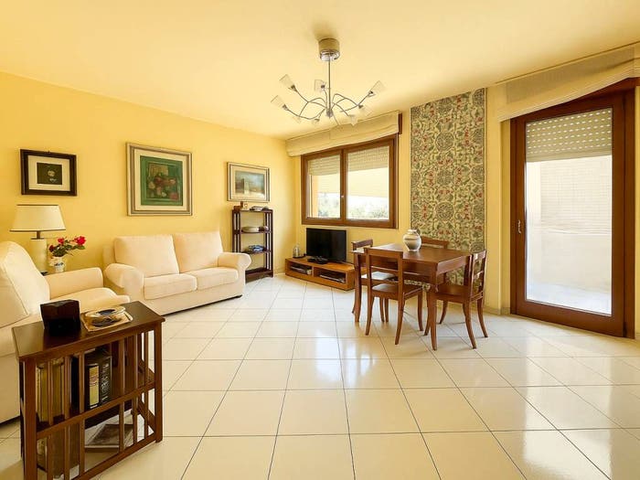 Appartamento bilocale in vendita in Via Robert Koch, Monte Claro, Cagliari