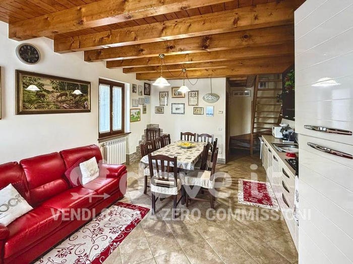 Appartamento bilocale in vendita in Via Cà Astori, Dossena