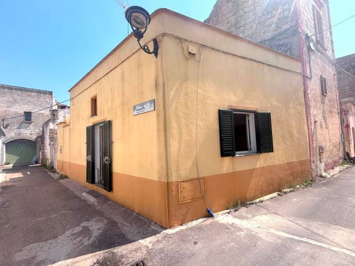 Appartamento quadrilocale in vendita in Vico Margiotta, Tiggiano
