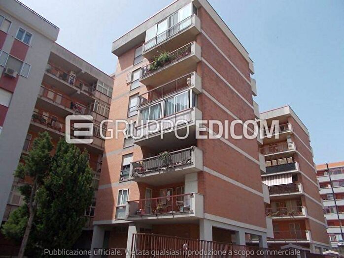 Appartamento con 5 locali in vendita in via Brigata, Centro Storico, Catanzaro
