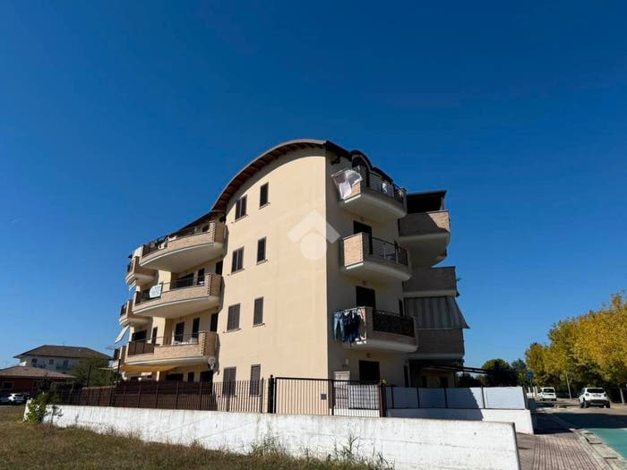 Appartamento quadrilocale in vendita in Via giovanni ventitreesimo, Corropoli