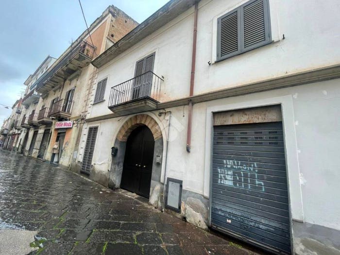 Casa bilocale in vendita in Via Montevergine, Centro, Marigliano