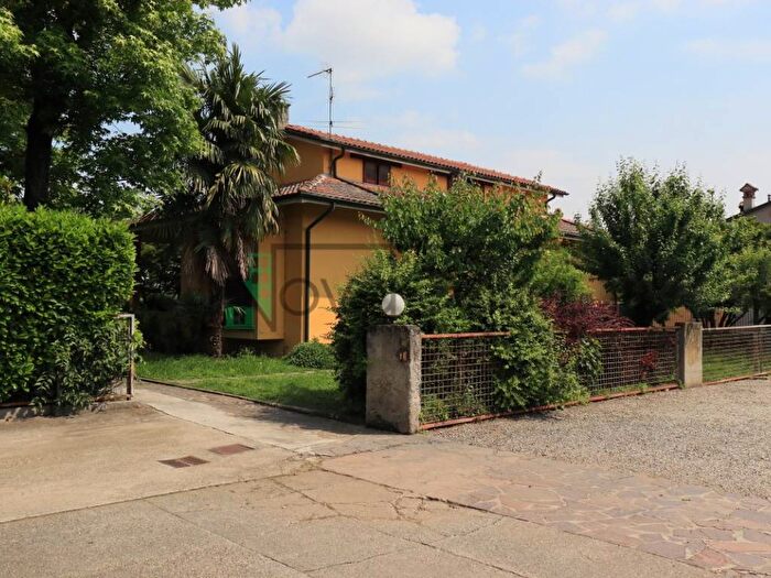Casa con 6 locali in vendita in Via Ca' Tanzino, Maiocca, Codogno
