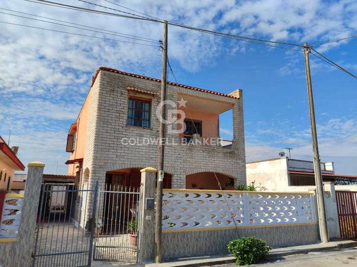 Casa quadrilocale in vendita in Via Fiuggi, Torre San Gennaro, Torchiarolo