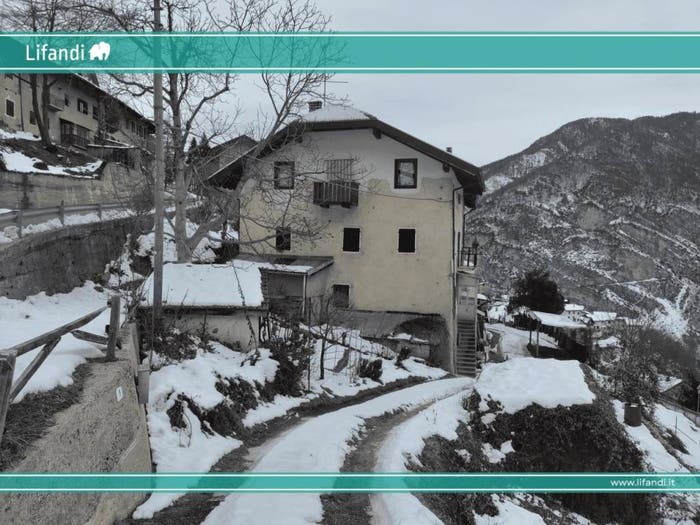 Appartamento trilocale in vendita in Centa San Nicolò, Altopiano della Vigolana