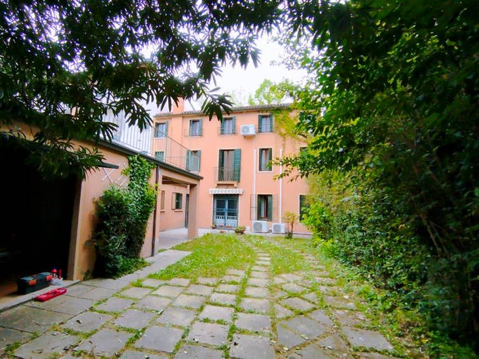 Casa quadrilocale in vendita in VIA MORGAGNI, Santa Sofia Altinate, Padova