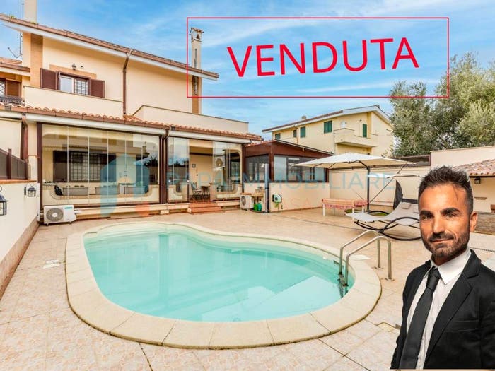 Casa con 6 locali in vendita in Via della Salamandra, Castel di Leva, Roma
