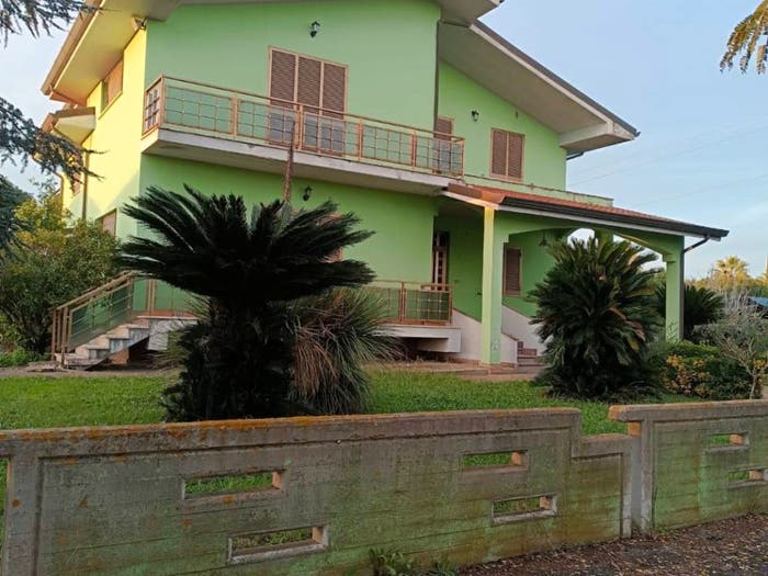 Casa con 6 locali in vendita in Strada Madonna Giulia, Borgo San Michele, Latina