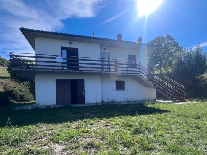 Casa con 5 locali in vendita in Strada Provinciale, Pietralunga