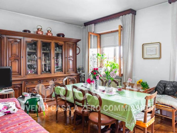 Appartamento con 5 locali in vendita in Via delle Querciole, Gallina, Castiglione d'Orcia