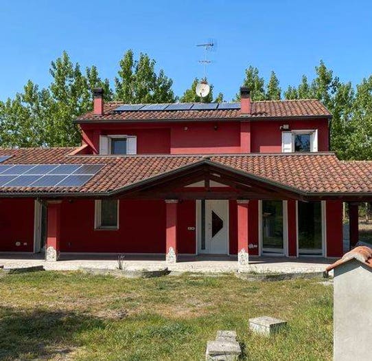 Casa con 6 locali in vendita in Via Romea, Centro, Taglio di Po