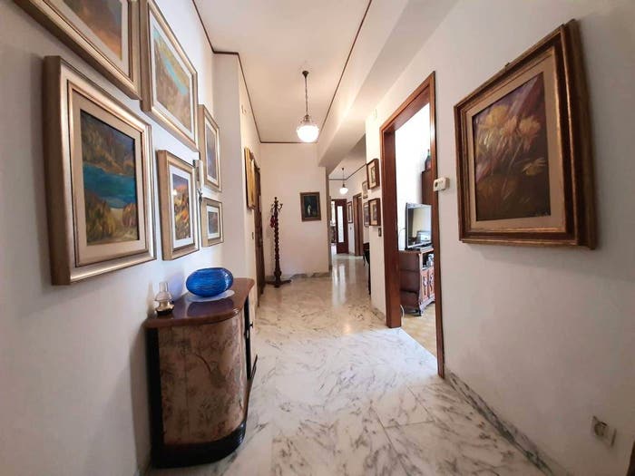 Appartamento con 5 locali in vendita in Viale Vincenzo De Filippis, Sant'Antonio De Filippis, Catanzaro