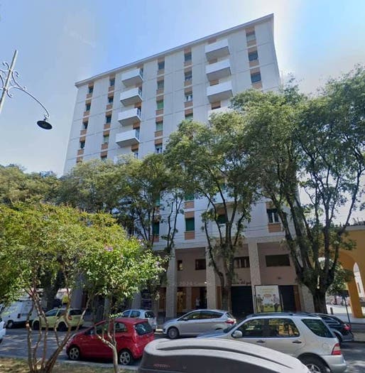 Appartamento con 5 locali in vendita in viale Francesco Crispi, Sacca Stazione, Modena