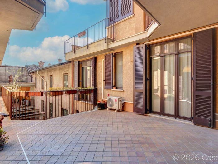 Appartamento quadrilocale in vendita in Corso Giacomo Matteotti, Abbiategrasso