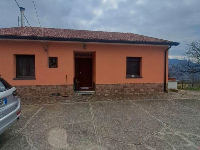Appartamento trilocale in vendita in Contrada Pecorella, Lauria