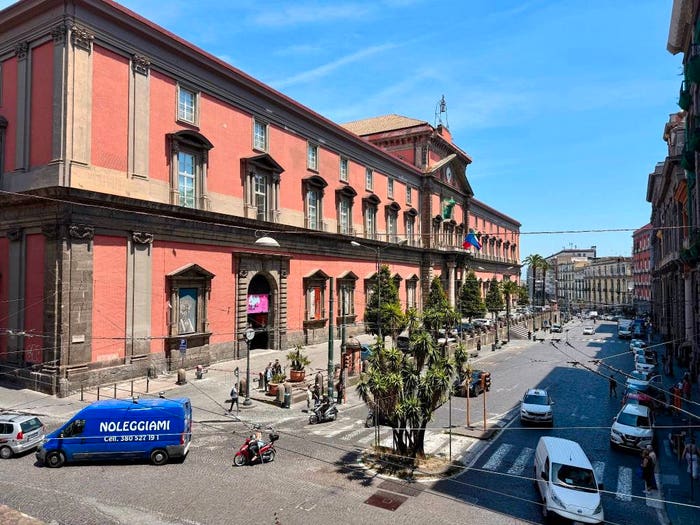 Appartamento bilocale in vendita in Via Salvatore Tommasi, Museo, Napoli
