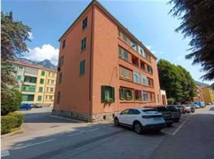 Appartamento bilocale in vendita in Via Magenta, Germanedo, Lecco