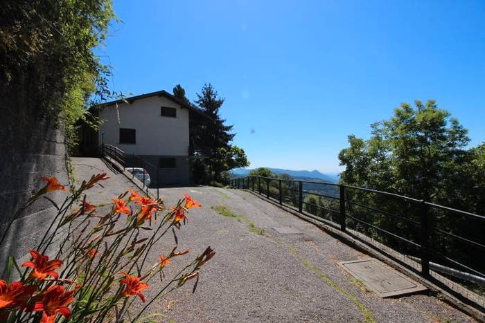Casa con 6 locali in vendita in Via Milano, Centro, Fuipiano Valle Imagna