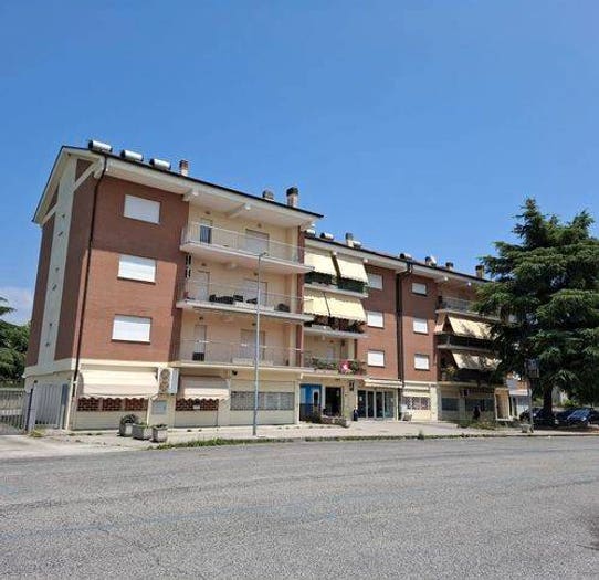 Appartamento quadrilocale in vendita in Via Paolo Borsellino, Centro, Ferentino