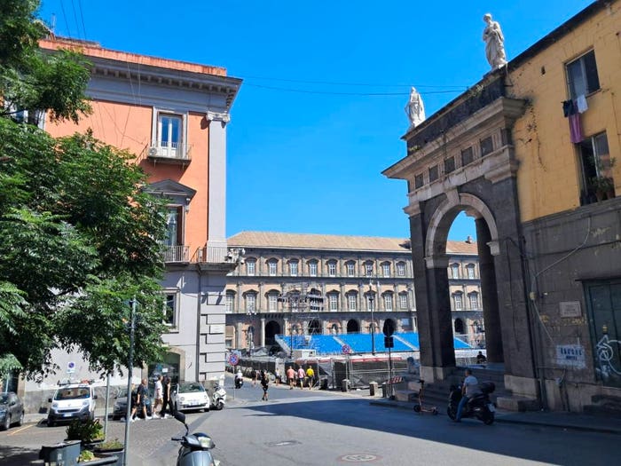 Appartamento con 6 locali in vendita in Vico Santo Spirito, Monte di Dio, Napoli