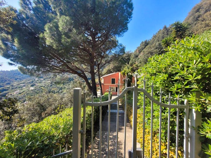 Casa con 6 locali in vendita in Via Nuova per San Giorgio, Bonassola