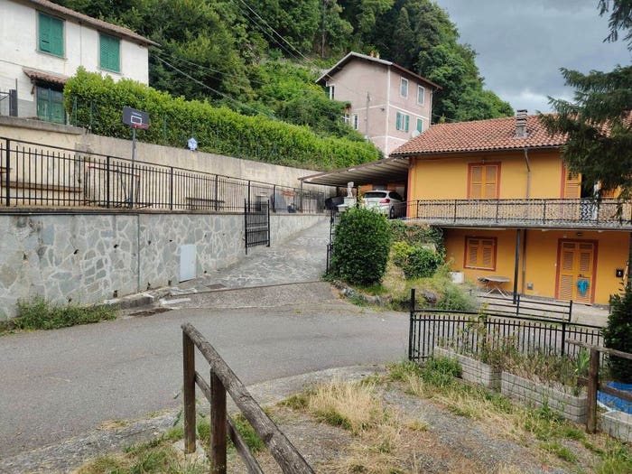 Appartamento con 6 locali in vendita in Vico al Castello, Voltaggio