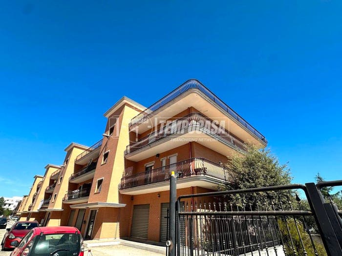 Appartamento trilocale in vendita in Viale degli Aviatori, Tribunale Carmine Nuovo, Foggia