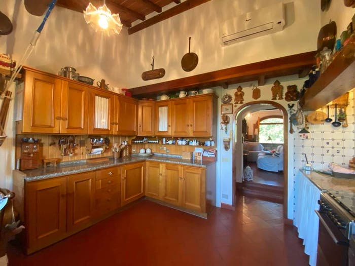 Casa con 6 locali in vendita in Lastra a Signa