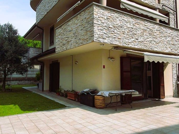 Appartamento trilocale in vendita in Via Giosuè Carducci, Castellanza