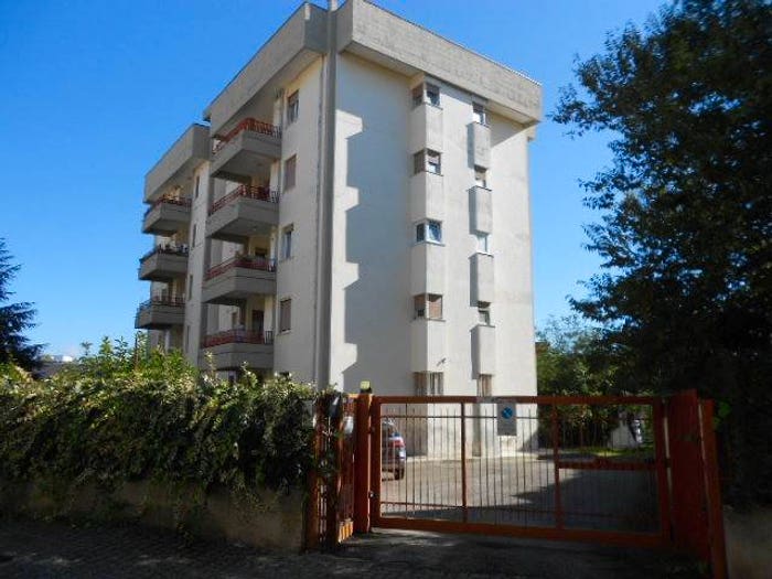 Appartamento con 5 locali in vendita in Viale Santa Caterina da Siena, Centro, Matera
