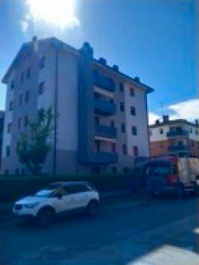 Appartamento trilocale in vendita in Via Celso Gherardi, Mirandola