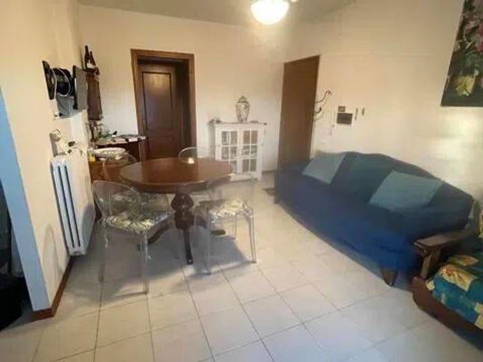 Appartamento con 5 locali in vendita in Via Cassia Sud, Centro, Buonconvento