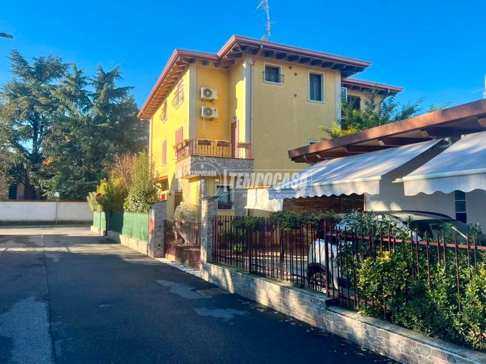 Casa con 5 locali in vendita in Ospitaletto