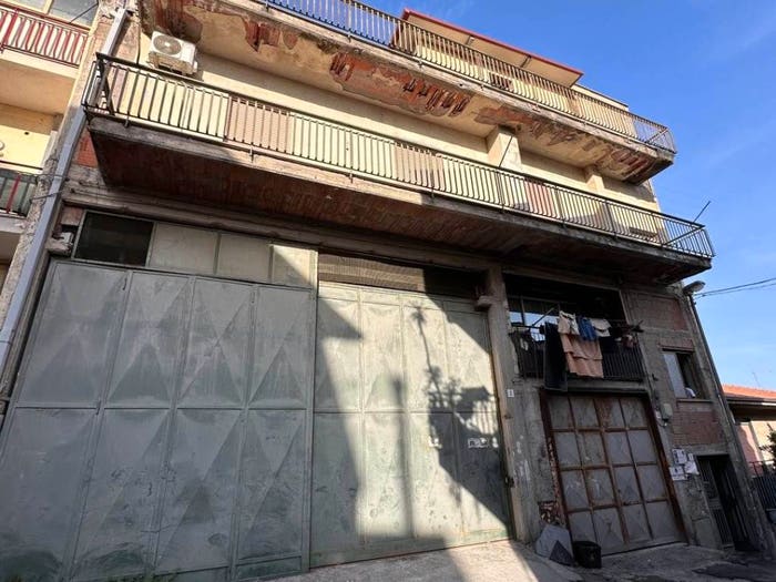 Casa con 6 locali in vendita in Via Aniante, Centro, Misterbianco