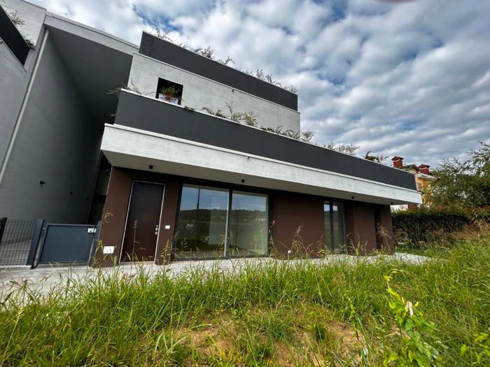 Appartamento con 5 locali in vendita in Via Paolo Borsellino, Monteviale