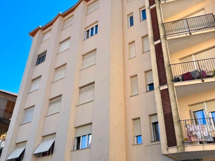 Appartamento bilocale in vendita in Via Roma, Altare